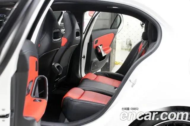 Mercedes-Benz A-Class 2026 — Photo 10/20