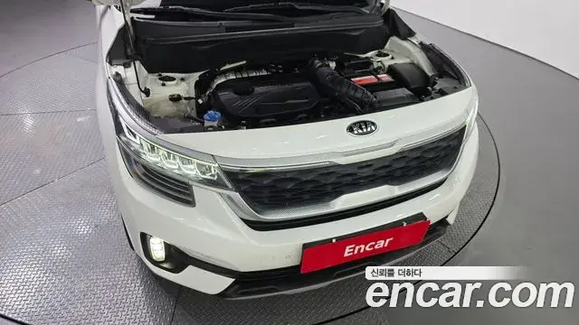 Kia Seltos 2019 — ფოტო 18/20