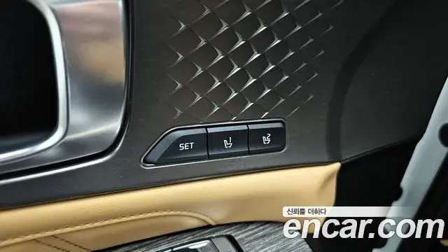 Kia Sorento 2021 — Фото 17/20