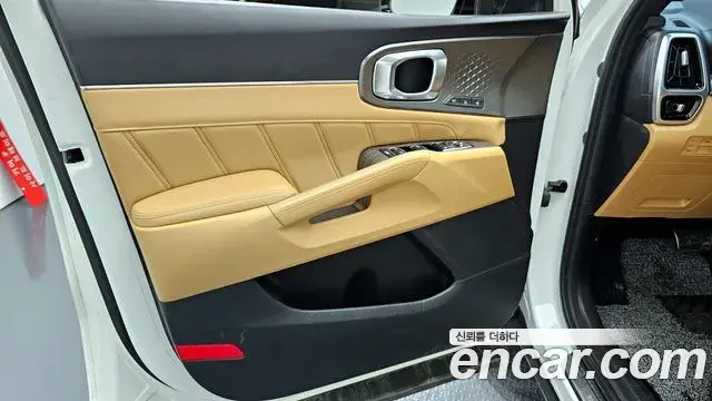 Kia Sorento 2021 — ფოტო 30/34