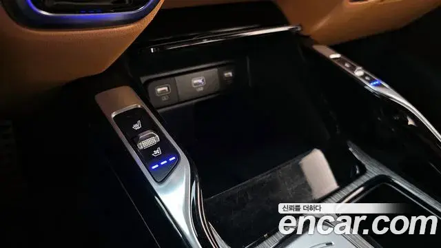 Kia Sorento 2021 — ფოტო 2/34