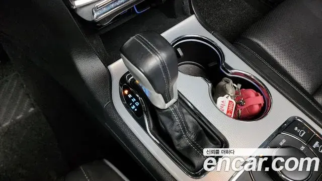 Jeep Grand Cherokee 2021 — Photo 10/20
