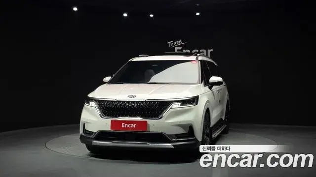 Kia Carnival 2021 — Фото 3/20