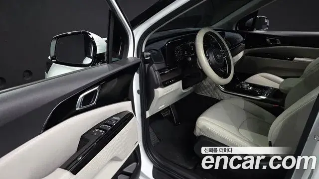 Kia Carnival 2021 — Фото 10/20