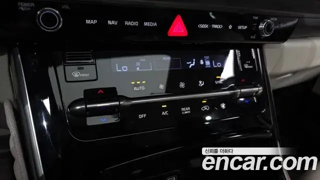 Kia Carnival 2021 — Фото 16/20