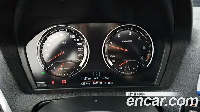 BMW 1 Series 2018 — Şəkil 19/20