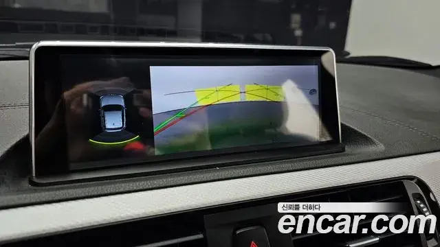 BMW 1 Series 2018 — Şəkil 9/20