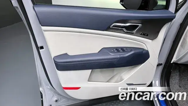 Kia Sportage 2025 — ფოტო 16/33