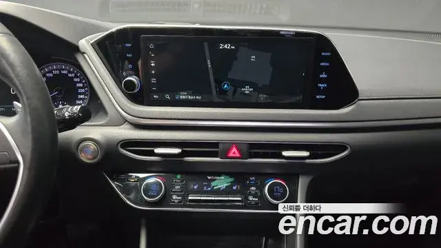 Hyundai Sonata 2021 — Фото 14/20