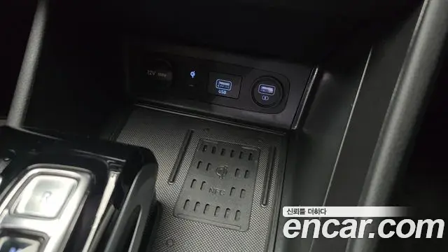 Hyundai Sonata Hybrid 2021 — Photo 9/30