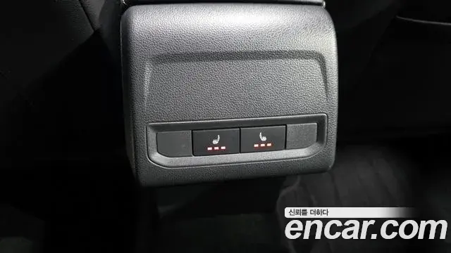 Volkswagen Jetta 2021 — ფოტო 17/20