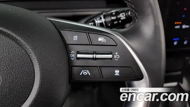 Hyundai Staria 2025 — Photo 26/34
