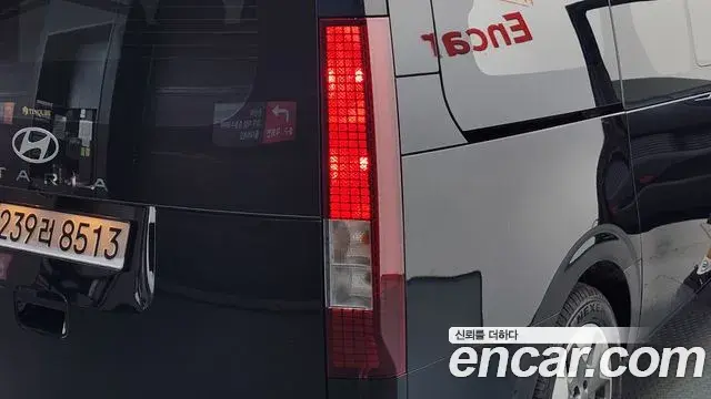 Hyundai Staria 2025 — Photo 16/34