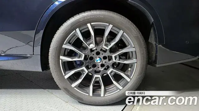 BMW X5 2025 — ფოტო 15/30