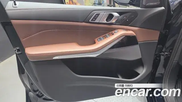 BMW X5 2025 — ფოტო 16/30