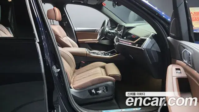 BMW X5 2025 — ფოტო 24/30