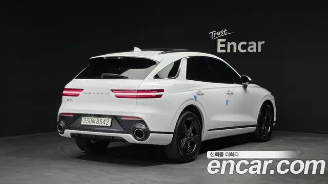 Genesis GV70 2022 — Şəkil 25/32