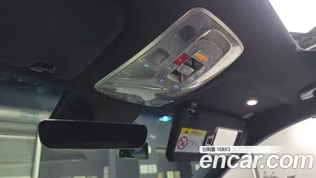 Genesis GV70 2022 — Şəkil 30/32