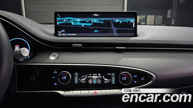 Genesis GV70 2022 — Şəkil 27/32