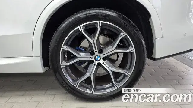 BMW X5 2024 — Photo 27/36