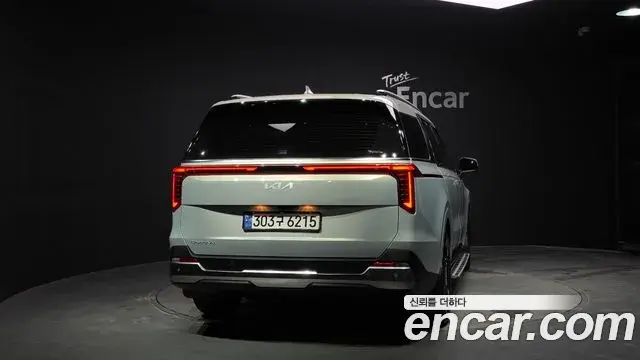 Kia Carnival 2024 — Photo 19/20