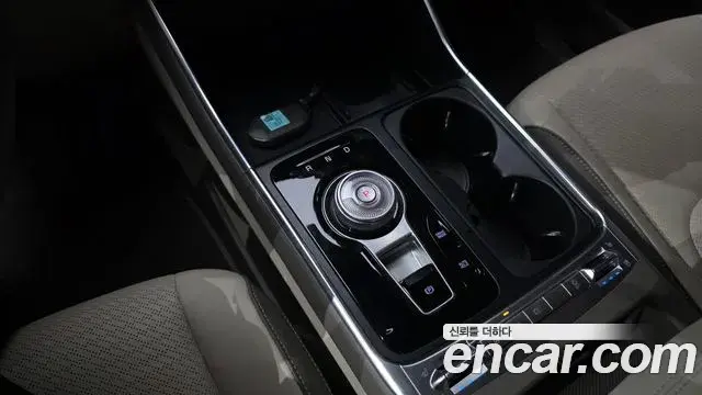 Kia Carnival 2024 — Photo 3/20