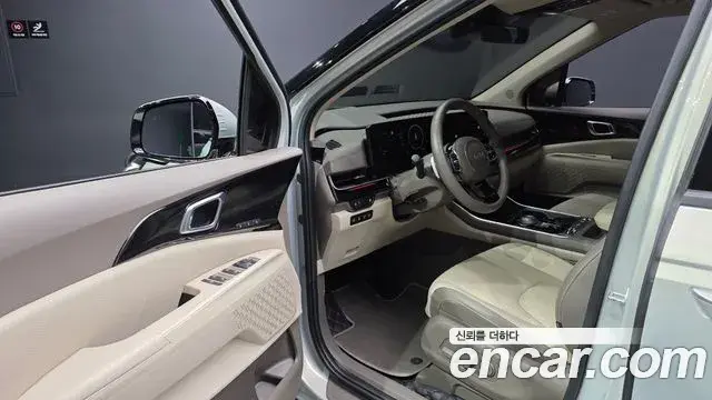 Kia Carnival 2024 — Photo 17/20