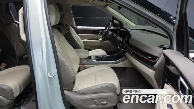 Kia Carnival 2024 — Photo 6/20