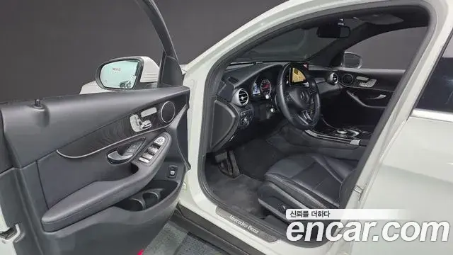 Mercedes-Benz GLC-Class 2019 — Фото 10/20