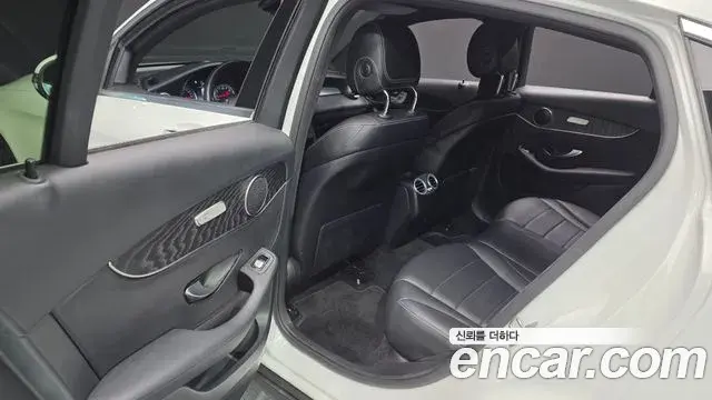 Mercedes-Benz GLC-Class 2019 — Фото 12/20