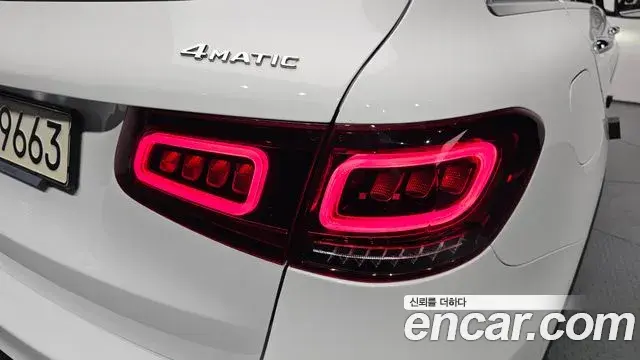 Mercedes-Benz GLC-Class 2021 — Photo 20/36