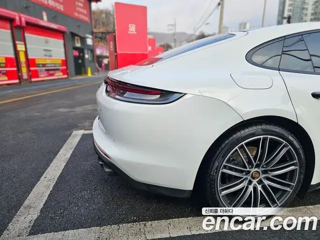 Porsche Panamera 2022 — Фото 4/20