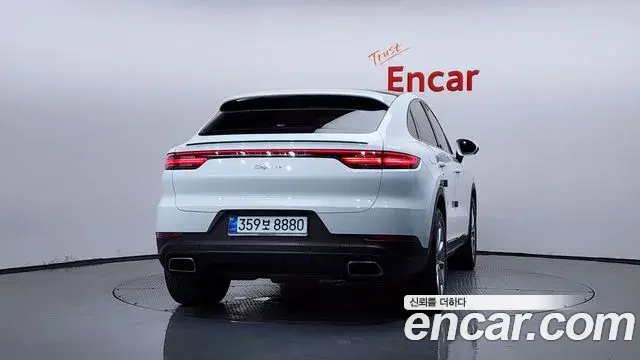Porsche Cayenne 2020 — ფოტო 6/36