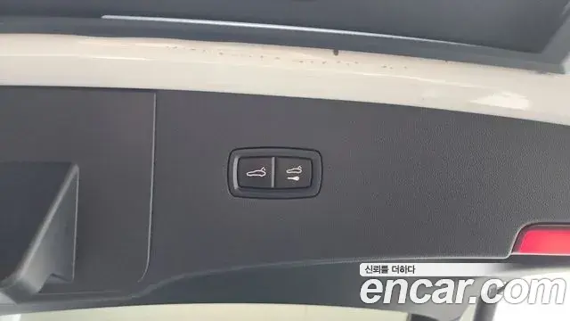 Porsche Cayenne 2020 — ფოტო 36/36