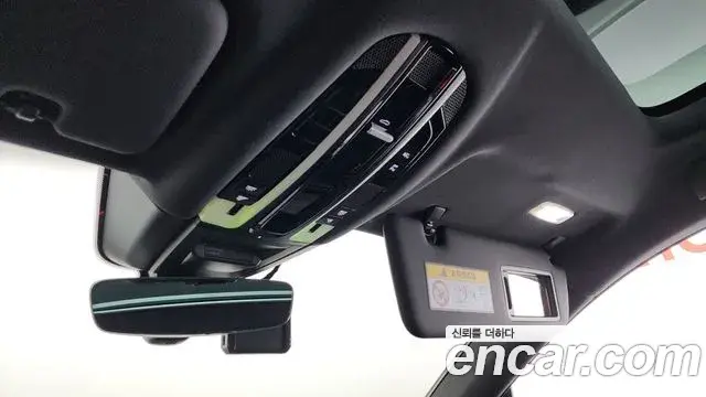 Porsche Cayenne 2020 — ფოტო 20/36
