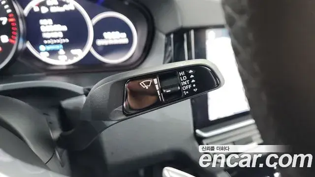 Porsche Cayenne 2020 — ფოტო 1/36