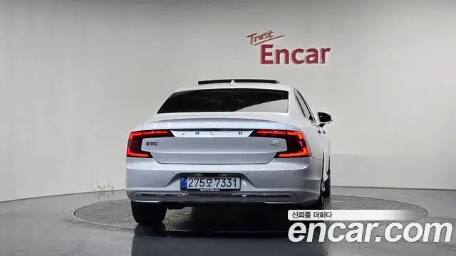 Volvo S90 2022 — Şəkil 30/34