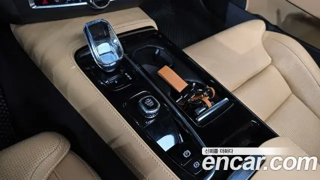 Volvo S90 2022 — Şəkil 25/34