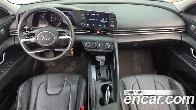 Hyundai The New Avante Hybrid 2022 — ფოტო 10/30