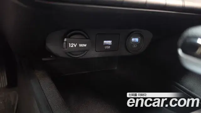 Hyundai The New Avante Hybrid 2022 — ფოტო 11/30