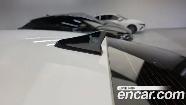 Hyundai The New Avante Hybrid 2022 — ფოტო 3/30