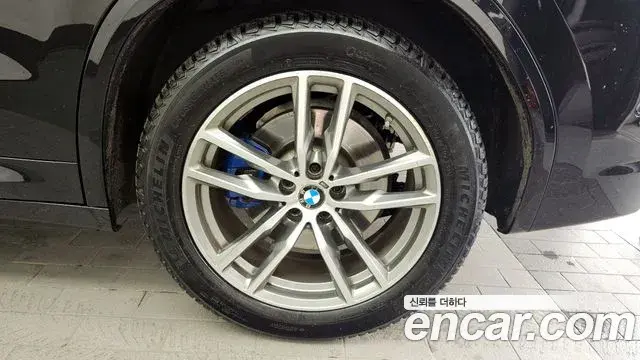 BMW X3 2018 — ფოტო 7/35