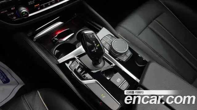 BMW 5 Series 2019 — Фото 9/20
