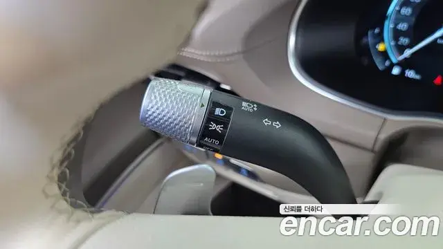Genesis GV80 2022 — Photo 15/24