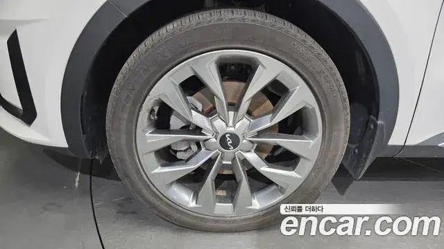 Kia Sorento 2021 — Фото 5/20