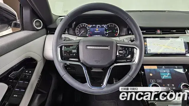 Land Rover Range Rover Evoque 2023 — Фото 13/20