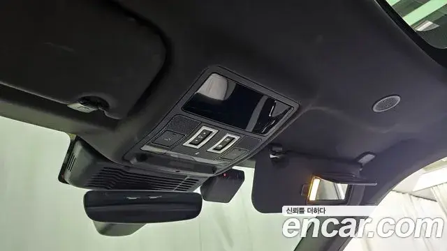 Land Rover Range Rover Evoque 2023 — Фото 16/20