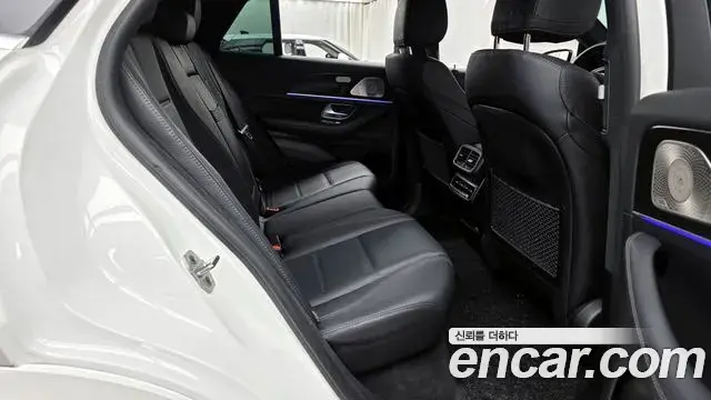 Mercedes-Benz GLE-Class 2021 — Фото 11/20