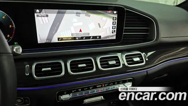 Mercedes-Benz GLE-Class 2021 — Фото 13/20