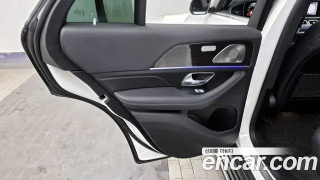 Mercedes-Benz GLE-Class 2021 — Şəkil 31/34